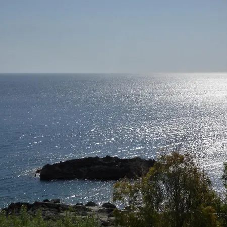 L'isola 度假居 特里卡塞